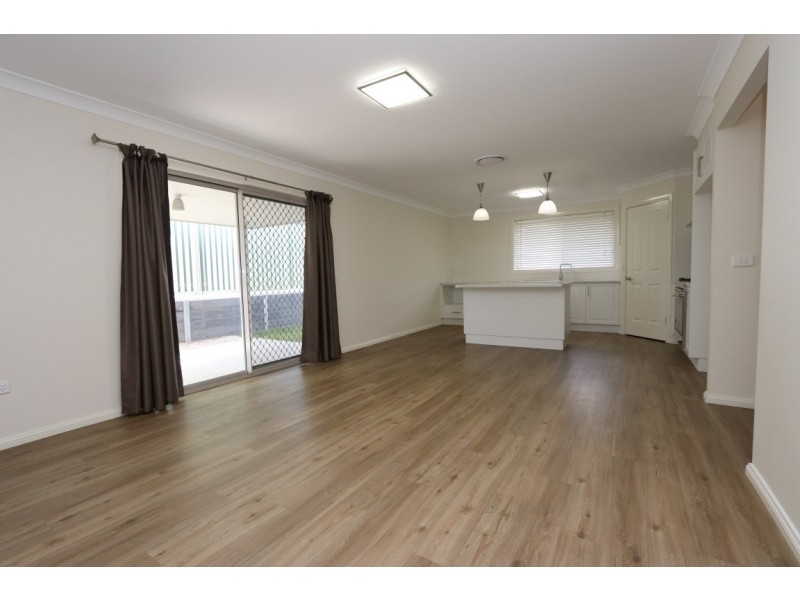 9 McLean Street, Bathurst NSW 2795