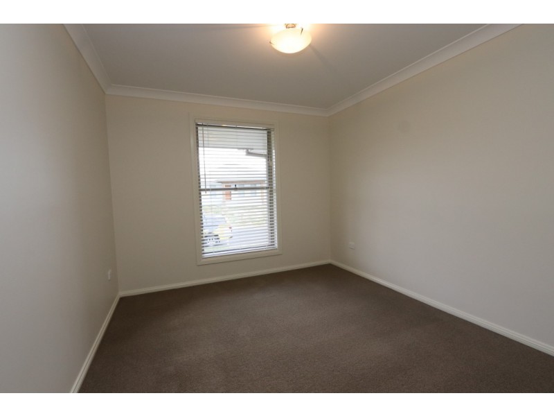 9 McLean Street, Bathurst NSW 2795