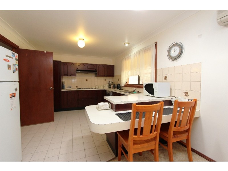 12 Beavis Place, Bathurst NSW 2795