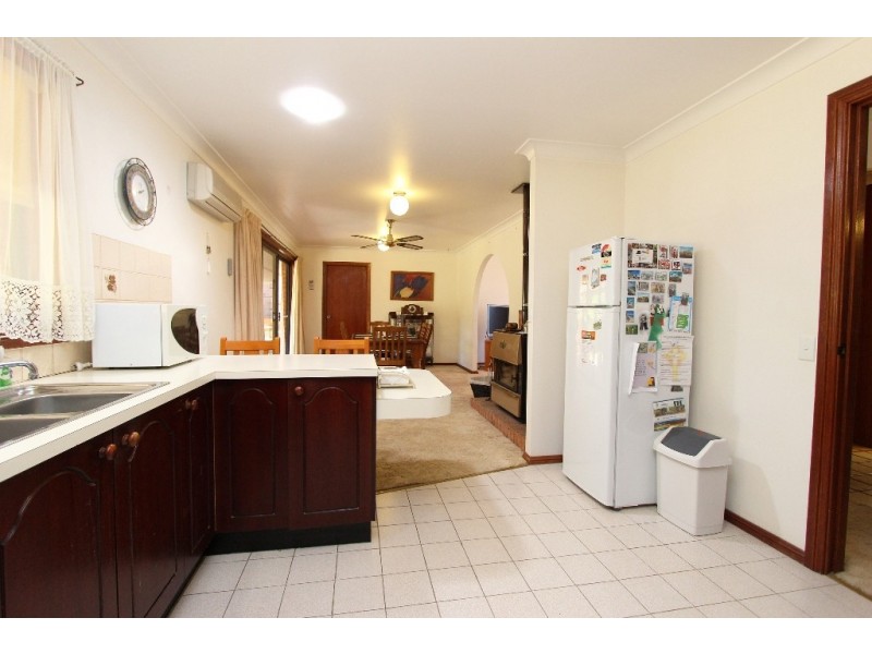 12 Beavis Place, Bathurst NSW 2795