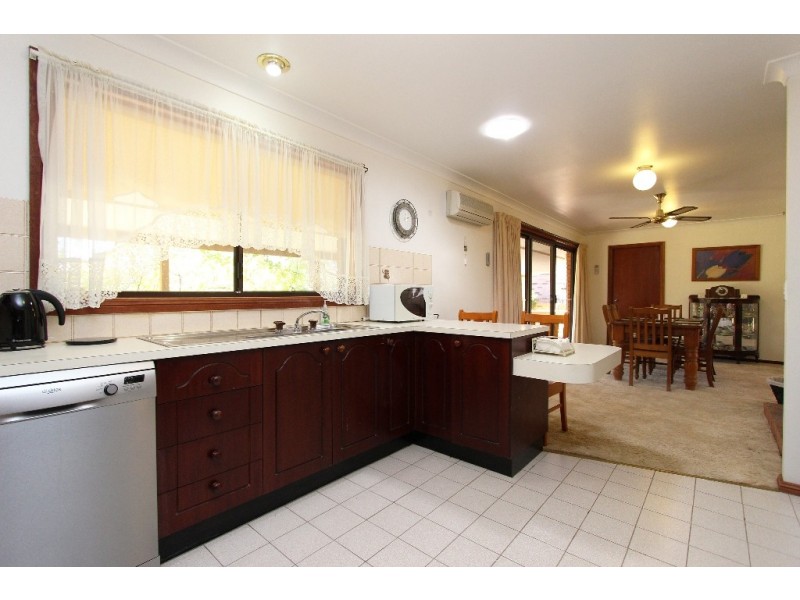 12 Beavis Place, Bathurst NSW 2795