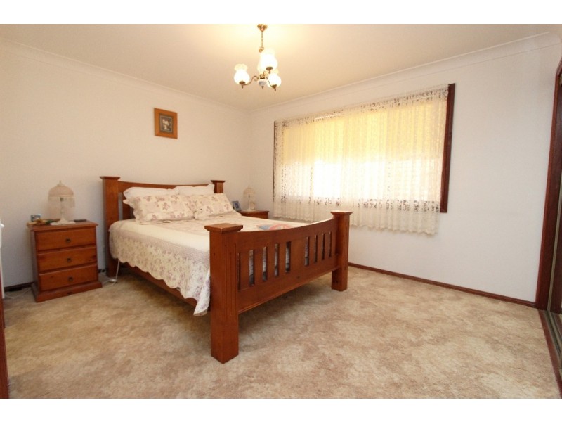 12 Beavis Place, Bathurst NSW 2795