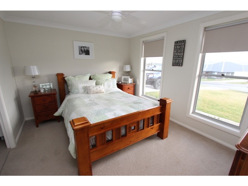 38 Amber Close, Kelso NSW 2795