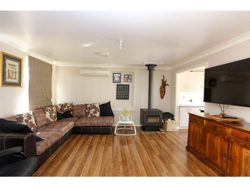 10 Willman Place, South Bathurst NSW 2795