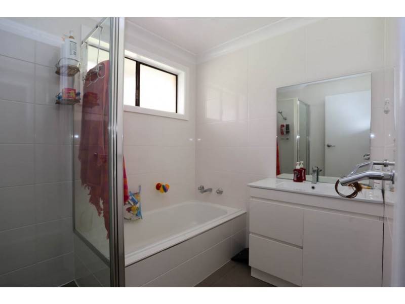 10 Willman Place, South Bathurst NSW 2795
