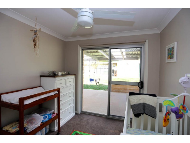 10 Willman Place, South Bathurst NSW 2795