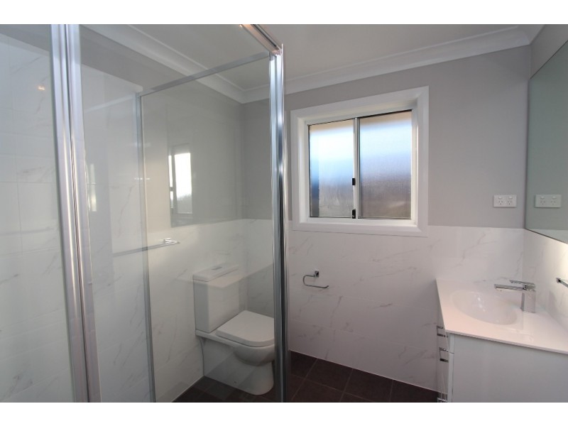 1 Twynam Avenue, Windradyne NSW 2795