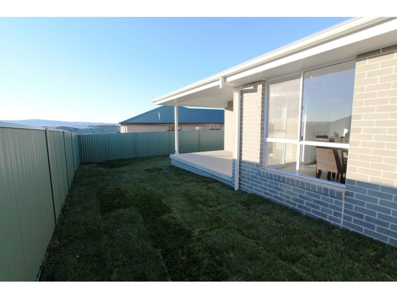 1 Twynam Avenue, Windradyne NSW 2795