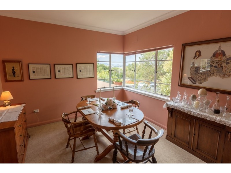 79 Mitre Street, Bathurst NSW 2795