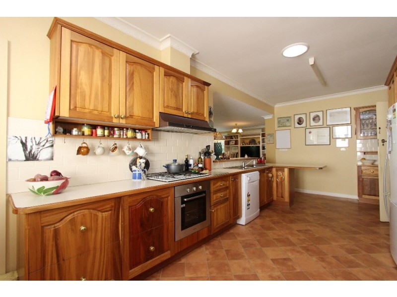 79 Mitre Street, Bathurst NSW 2795