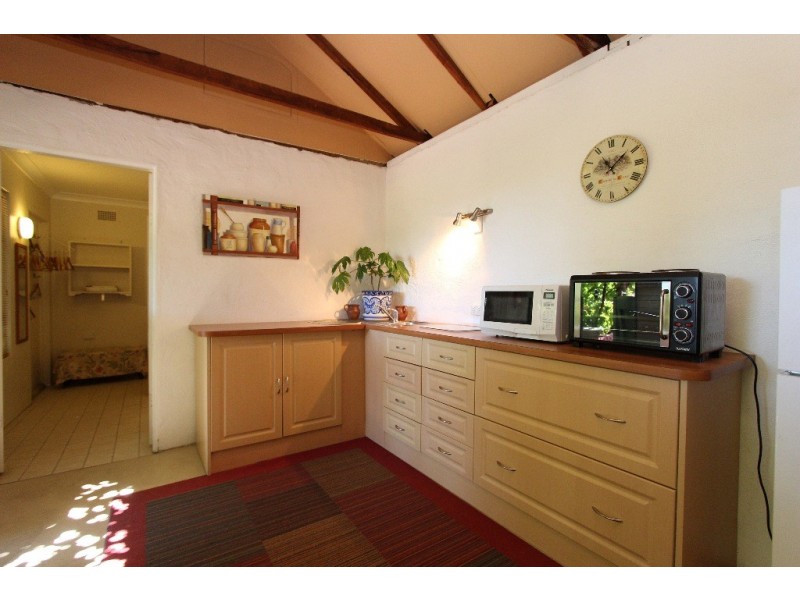 79 Mitre Street, Bathurst NSW 2795