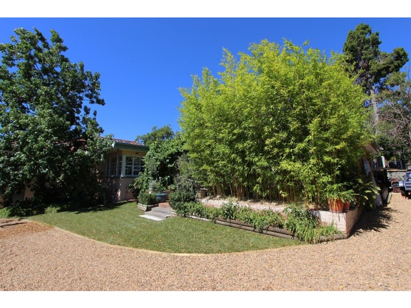 79 Mitre Street, Bathurst NSW 2795