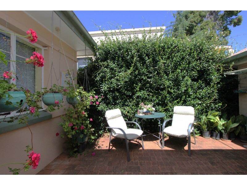 79 Mitre Street, Bathurst NSW 2795