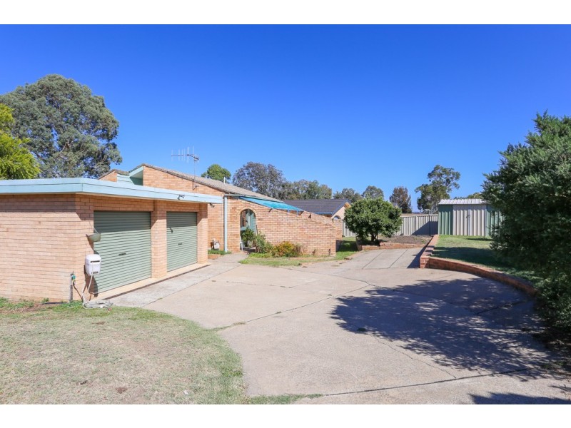 30 Durack Close, West Bathurst NSW 2795