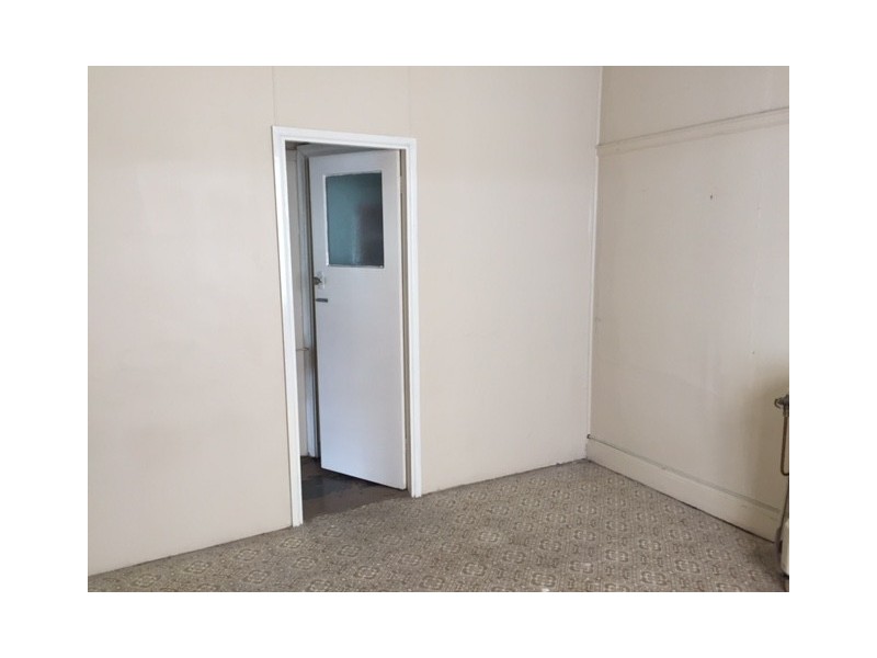 39A Keppel St, Bathurst NSW 2795