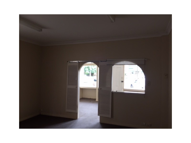 39A Keppel St, Bathurst NSW 2795