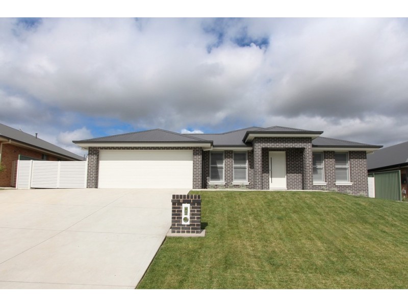 8 McLean Street, Windradyne NSW 2795