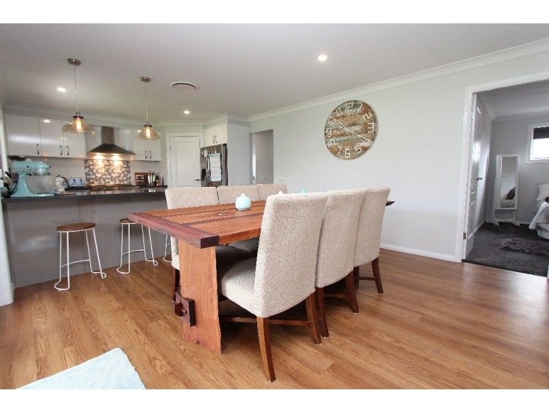 8 McLean Street, Windradyne NSW 2795