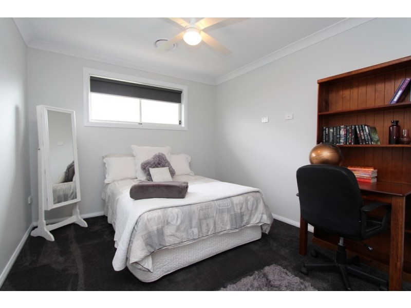 8 McLean Street, Windradyne NSW 2795