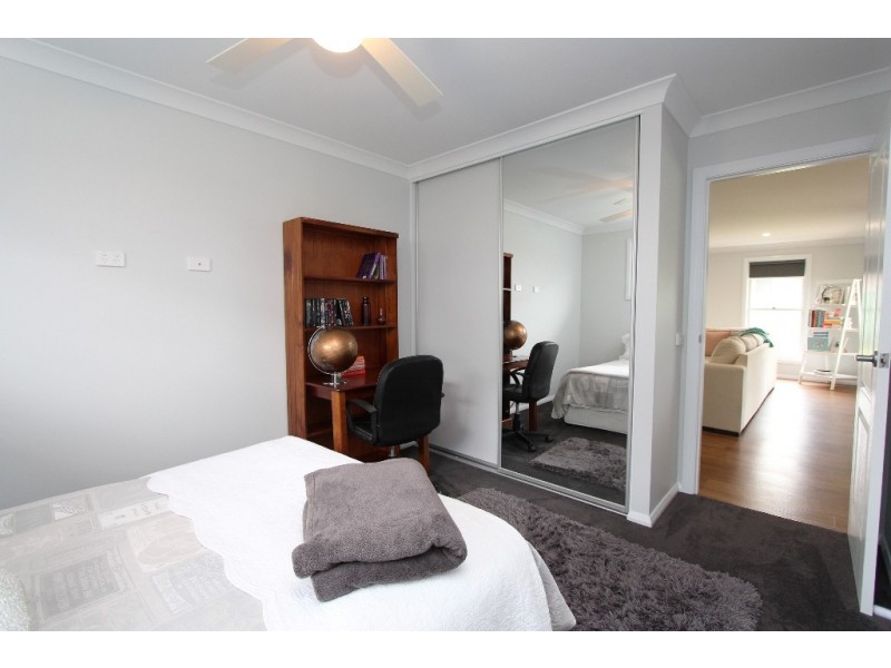 8 McLean Street, Windradyne NSW 2795