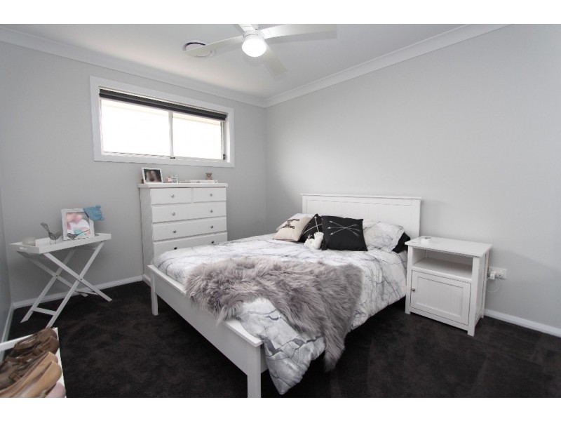 8 McLean Street, Windradyne NSW 2795