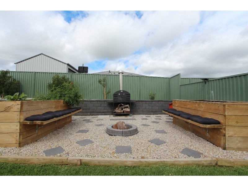 8 McLean Street, Windradyne NSW 2795