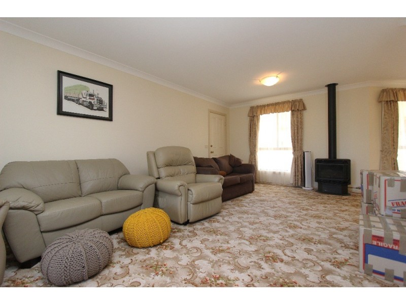 19 Tandora Street, Kelso NSW 2795