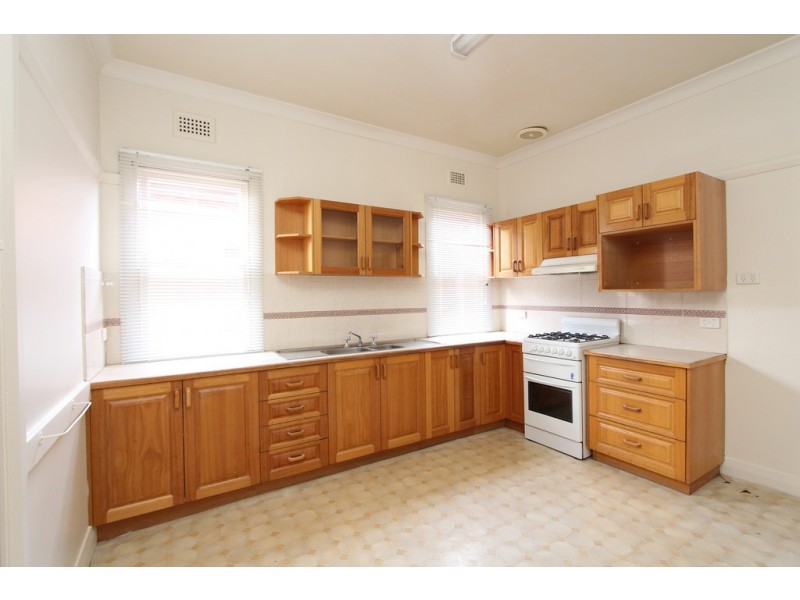 35 George St, Bathurst NSW 2795