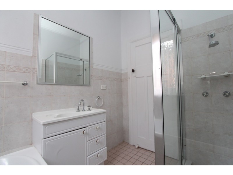 35 George St, Bathurst NSW 2795