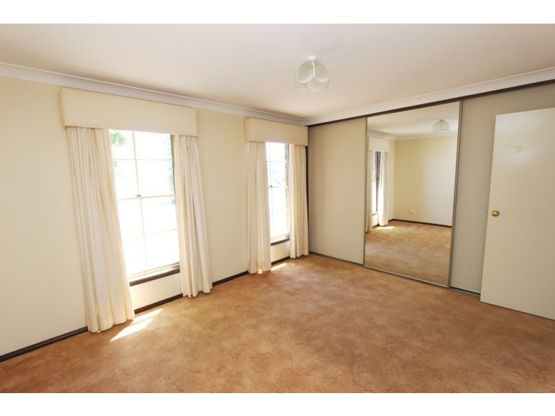 22 Crawford St, Bathurst NSW 2795