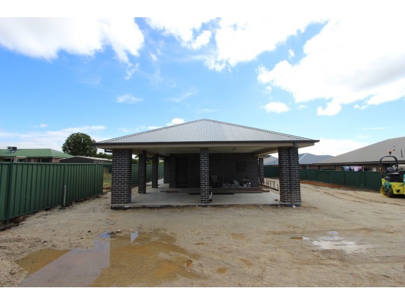 73a Hamilton Street, Eglinton NSW 2795