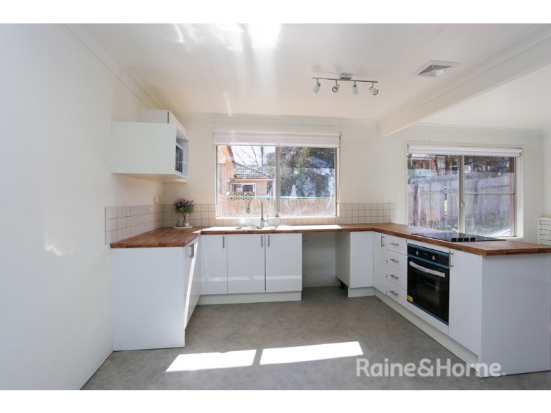 6 Webb Street, West Bathurst NSW 2795