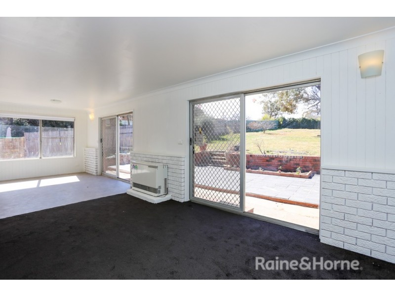 6 Webb Street, West Bathurst NSW 2795