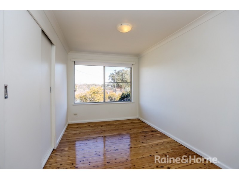 6 Webb Street, West Bathurst NSW 2795