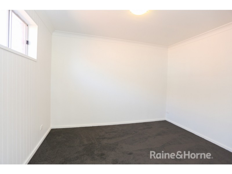 6 Webb Street, West Bathurst NSW 2795