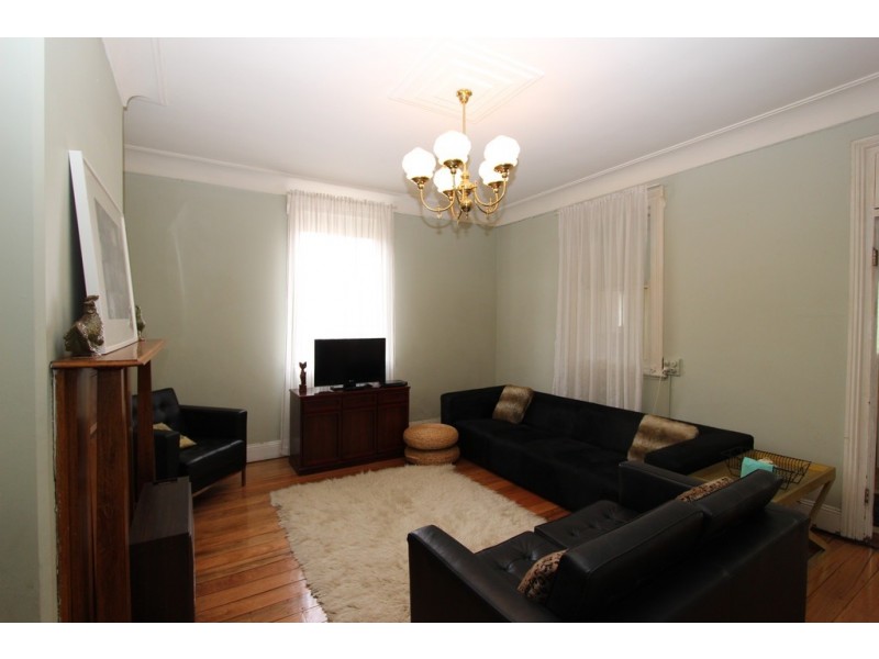 93 Stewart Street, Bathurst NSW 2795