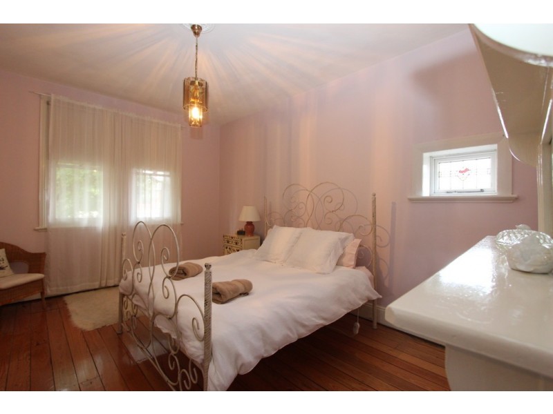 93 Stewart Street, Bathurst NSW 2795