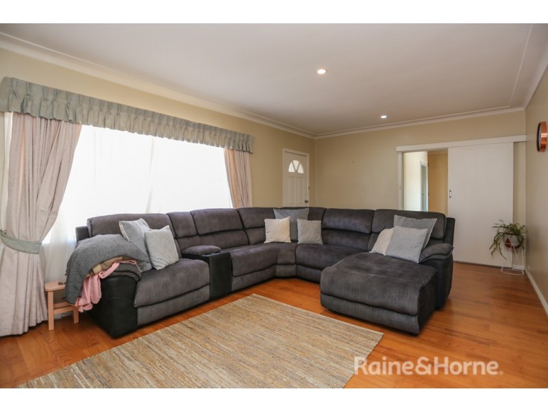 309 Keppel Street, Bathurst NSW 2795