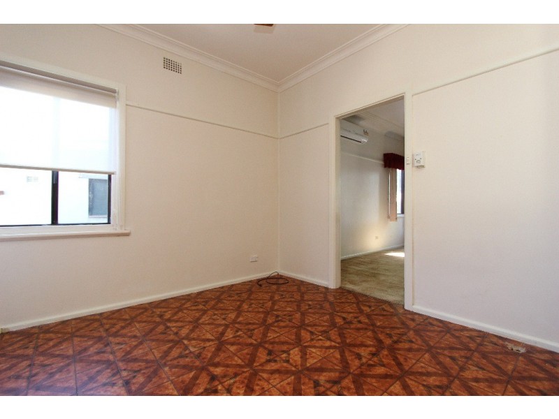 90 Morrissett Street, Bathurst NSW 2795