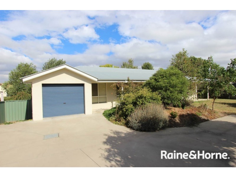 8a Blackman Crt, Kelso NSW 2795