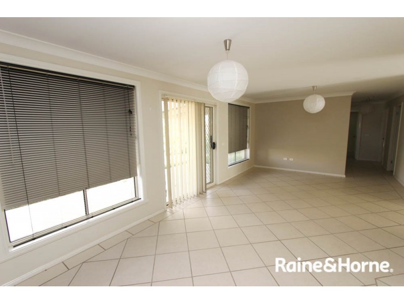 8a Blackman Crt, Kelso NSW 2795