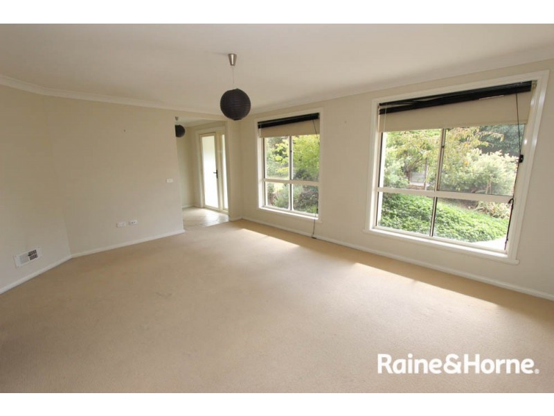 8a Blackman Crt, Kelso NSW 2795