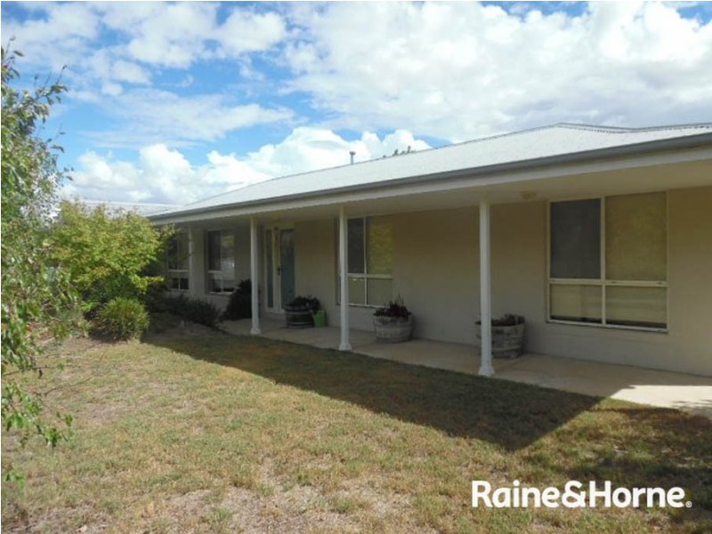 8a Blackman Crt, Kelso NSW 2795