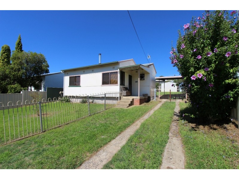 23 Monty Walk, West Bathurst NSW 2795