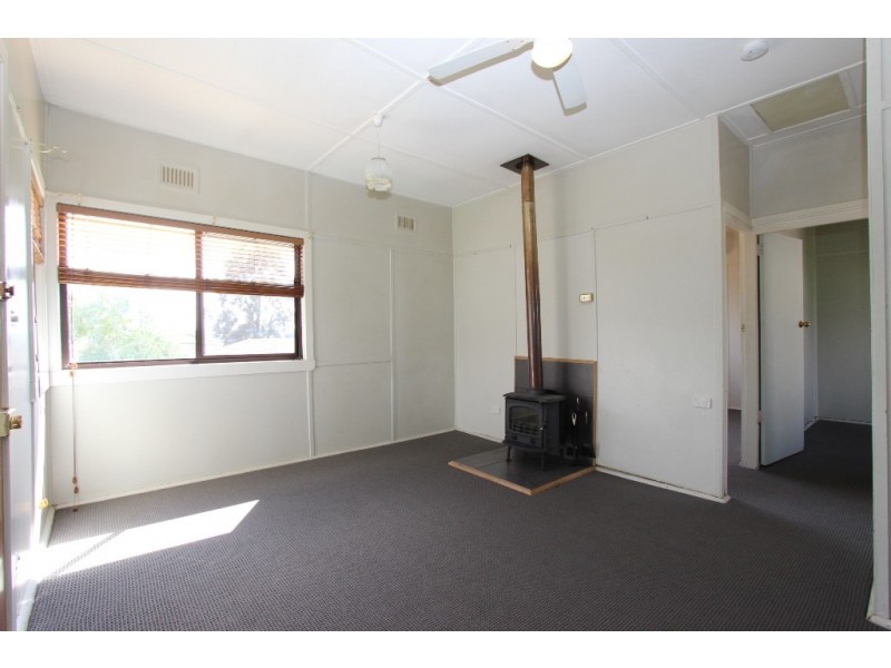 23 Monty Walk, West Bathurst NSW 2795