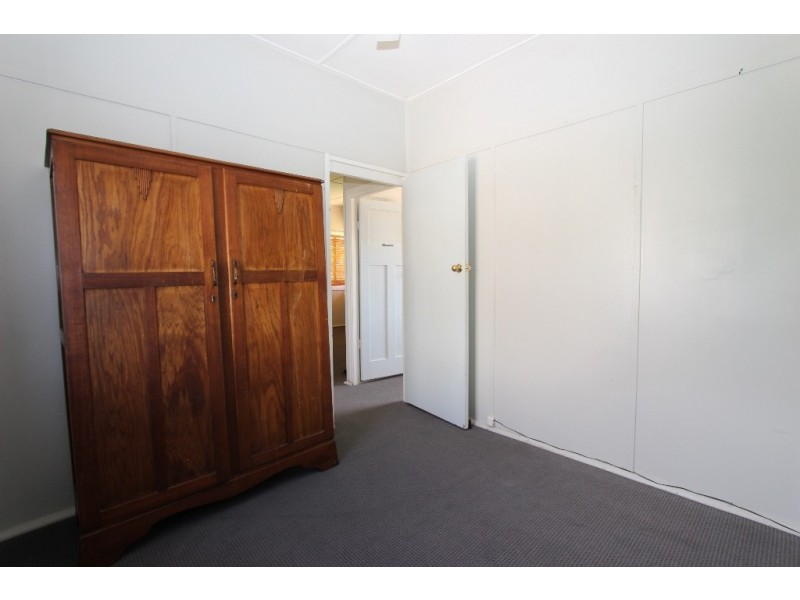23 Monty Walk, West Bathurst NSW 2795