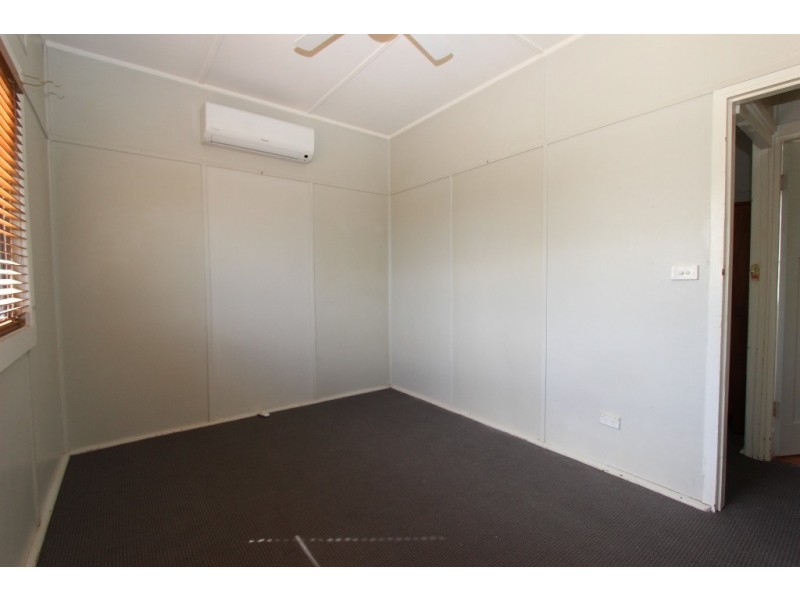 23 Monty Walk, West Bathurst NSW 2795