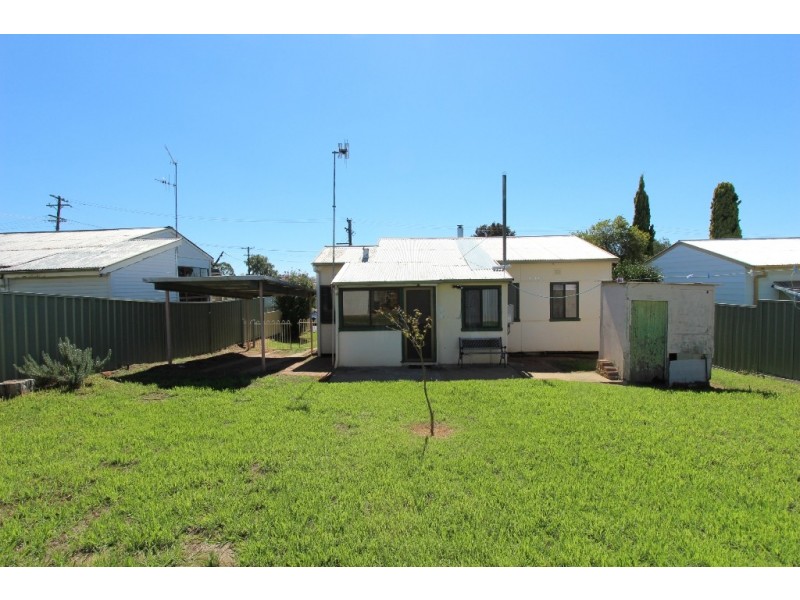 23 Monty Walk, West Bathurst NSW 2795