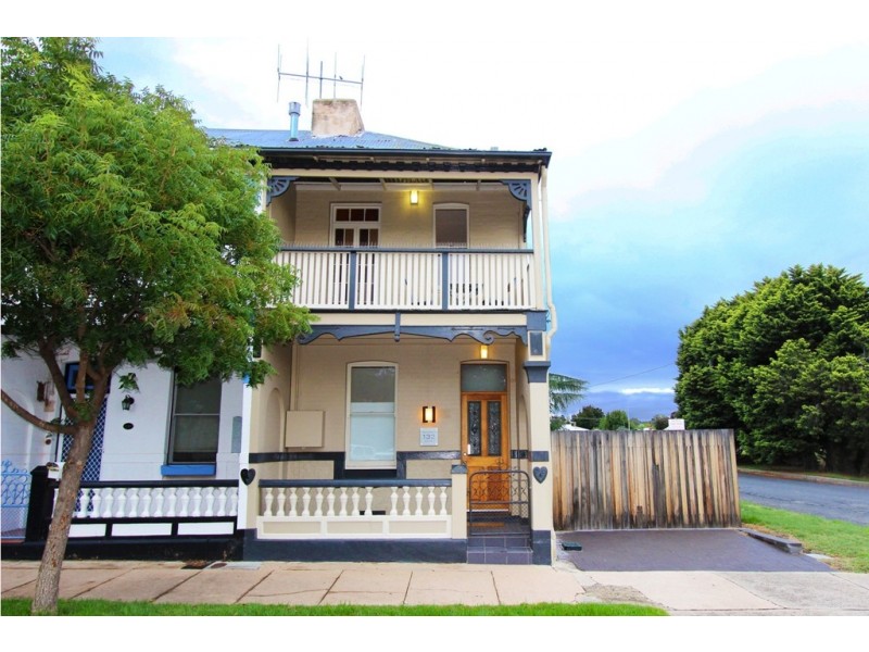 132 Keppel Street, Bathurst NSW 2795