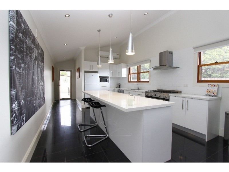 132 Keppel Street, Bathurst NSW 2795